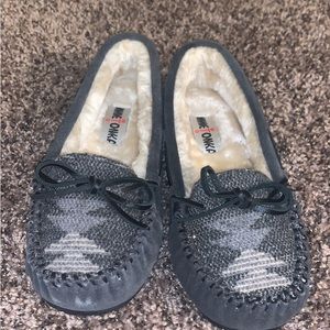 Women’s Minnetonka Moccasins